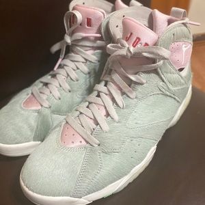 Worn once Jordan 7 size 10.5